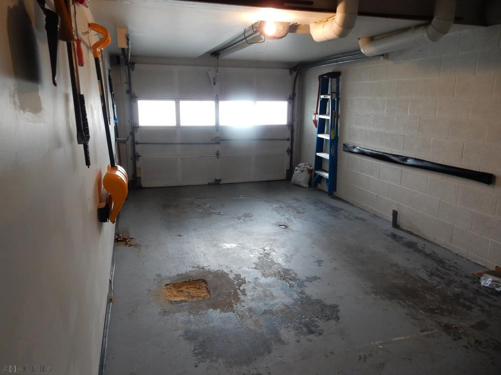 Lower Brush Mountain Road - Residential