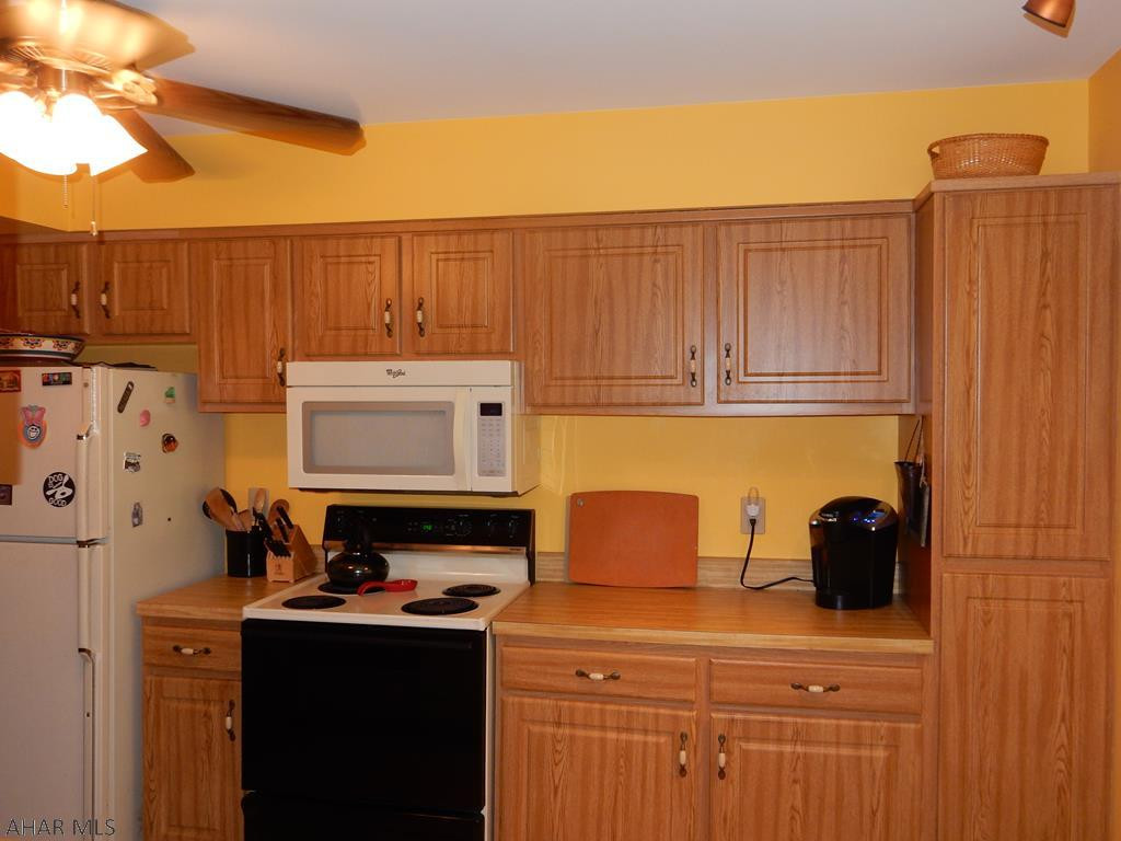 Lower Brush Mountain Road - Residential