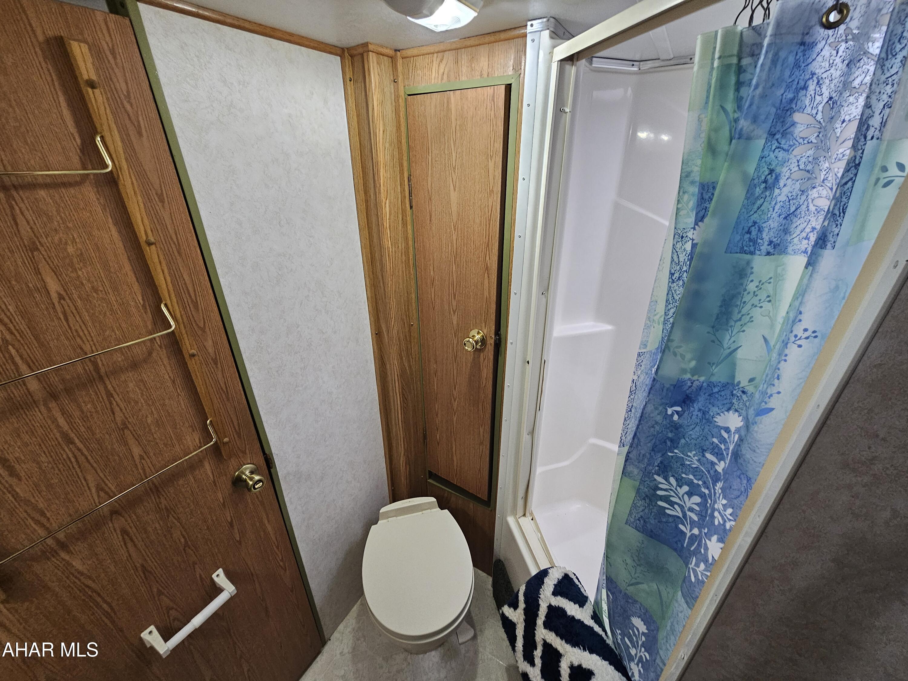 Glendale Yearound - Residential