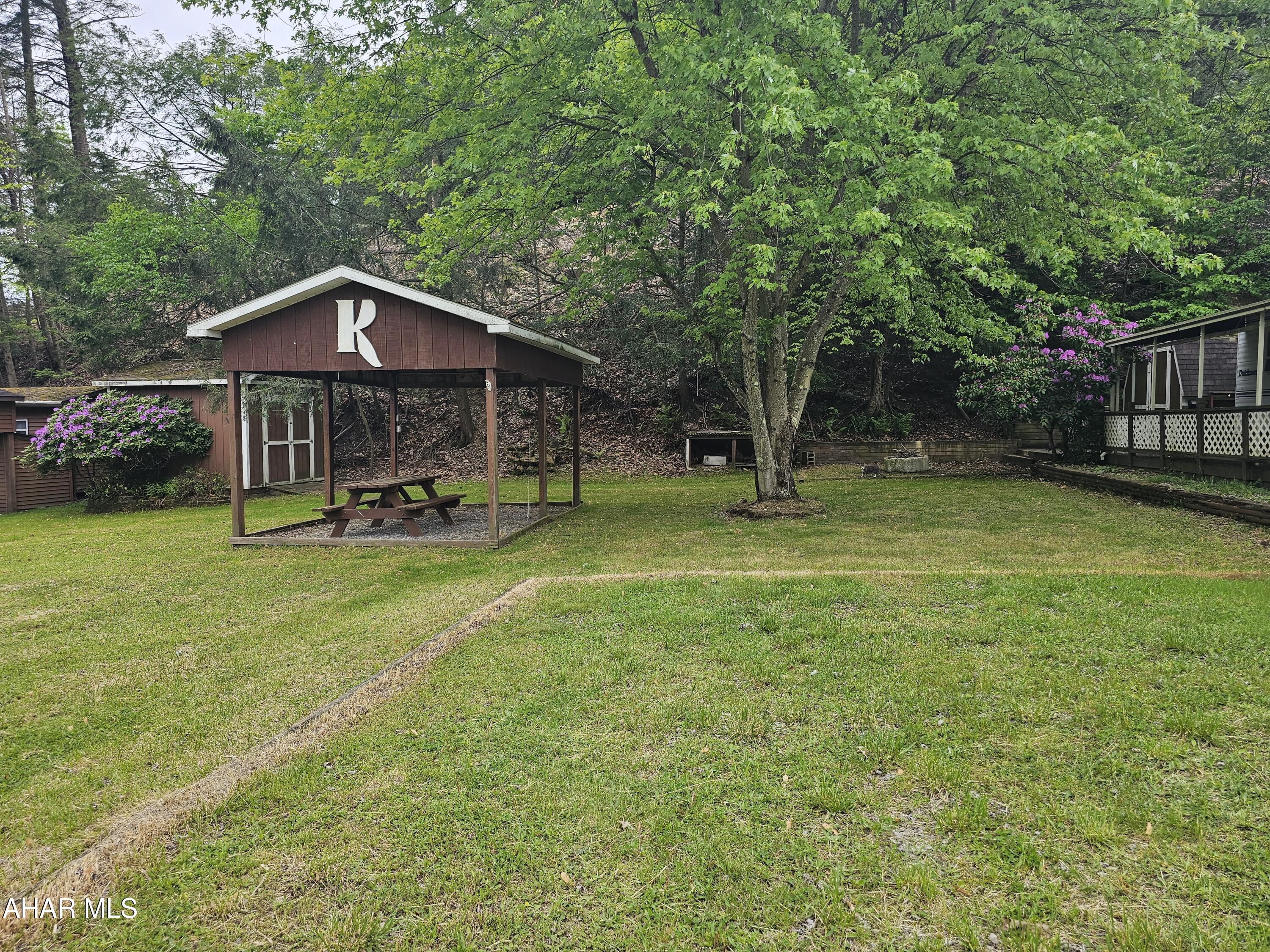 Glendale Yearound - Residential