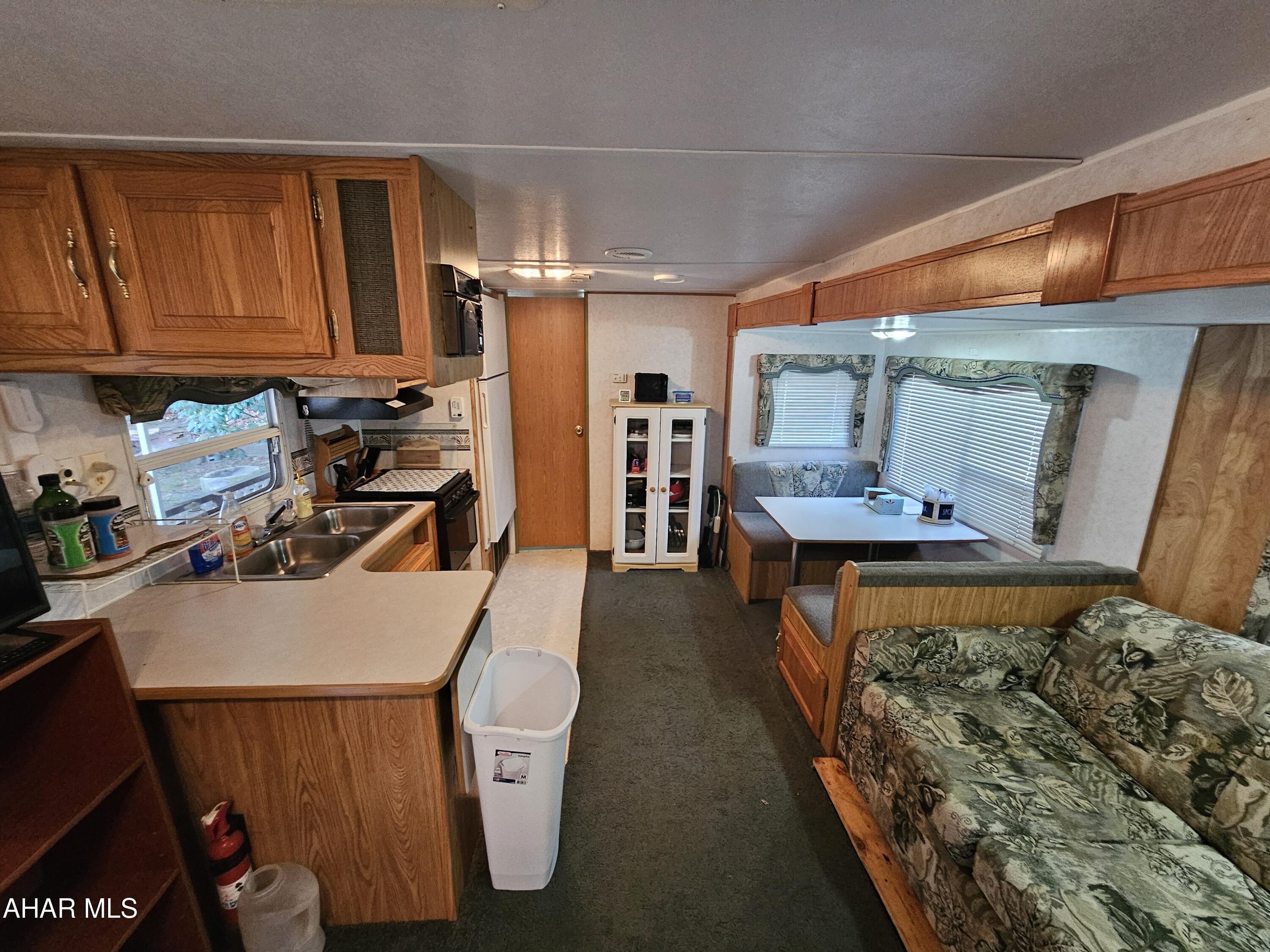 Glendale Yearound - Residential