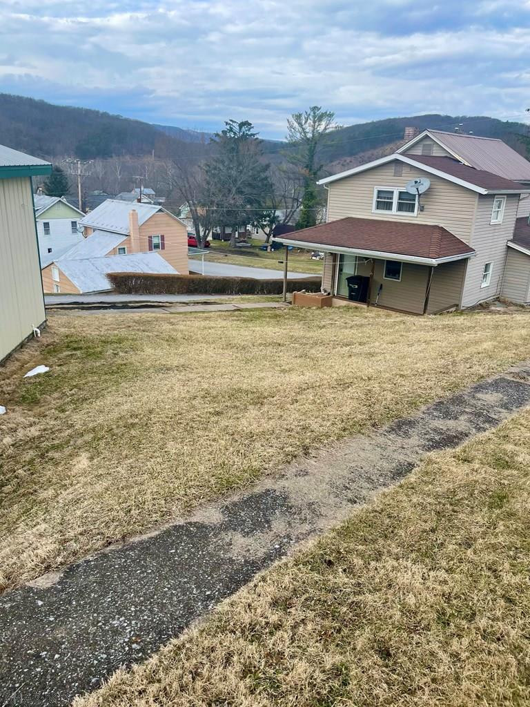 Saxton - Residential