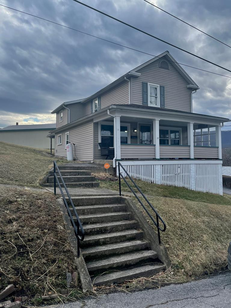 Saxton - Residential