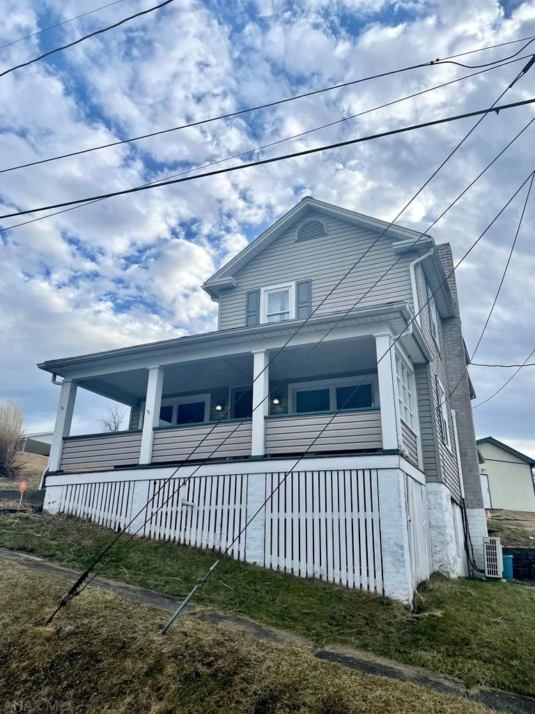 Saxton - Residential