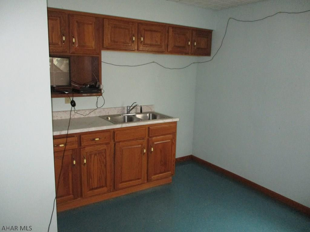 Unknown - Commercial Sale