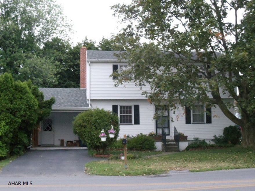 Spacious 5 bedroom, 2 bath home, modern kitchen, hardwood floors, & den w/fireplace.  Inground pool has newer liner & filter.  #J-082