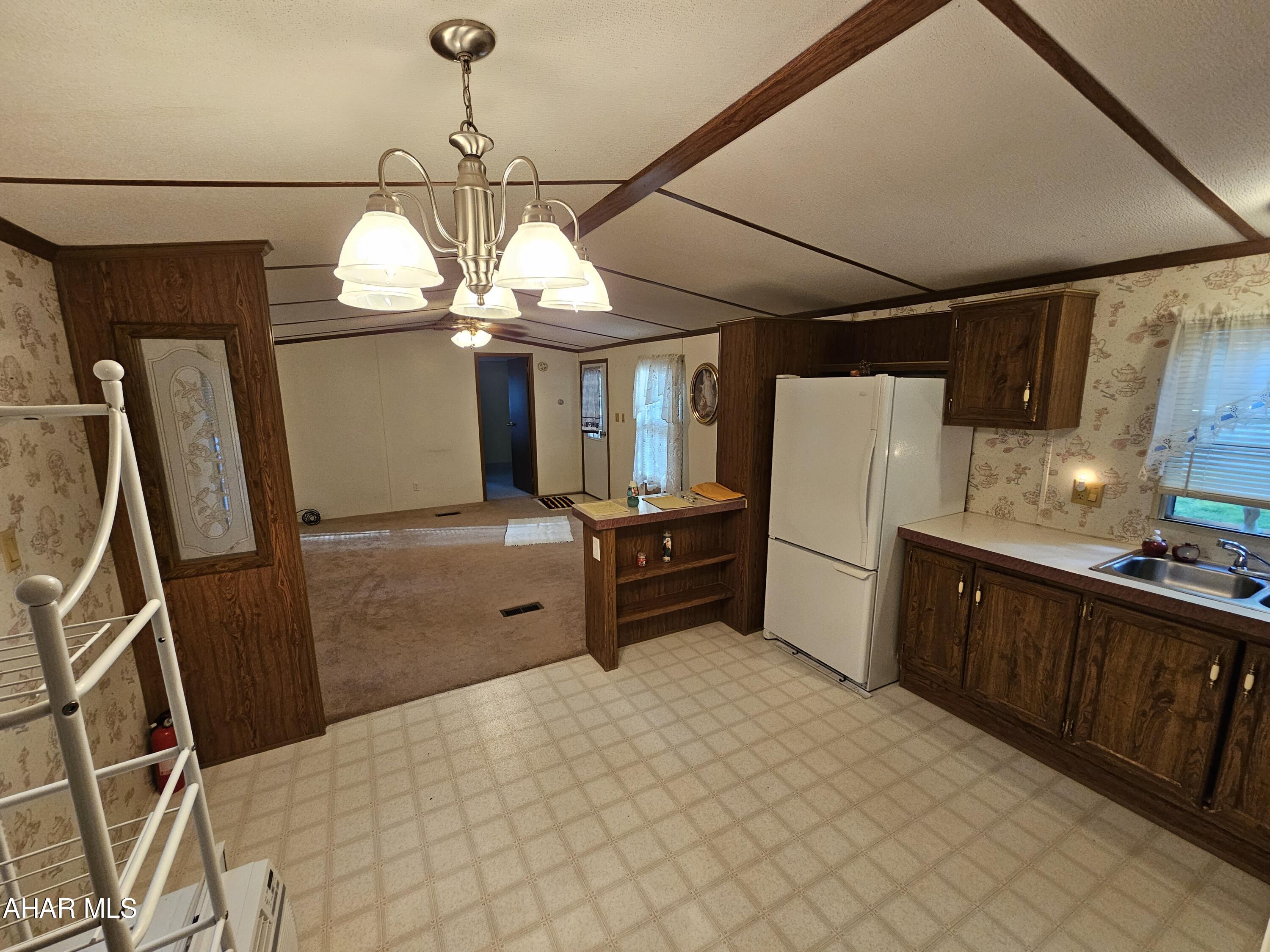 Glendale Yearound - Residential