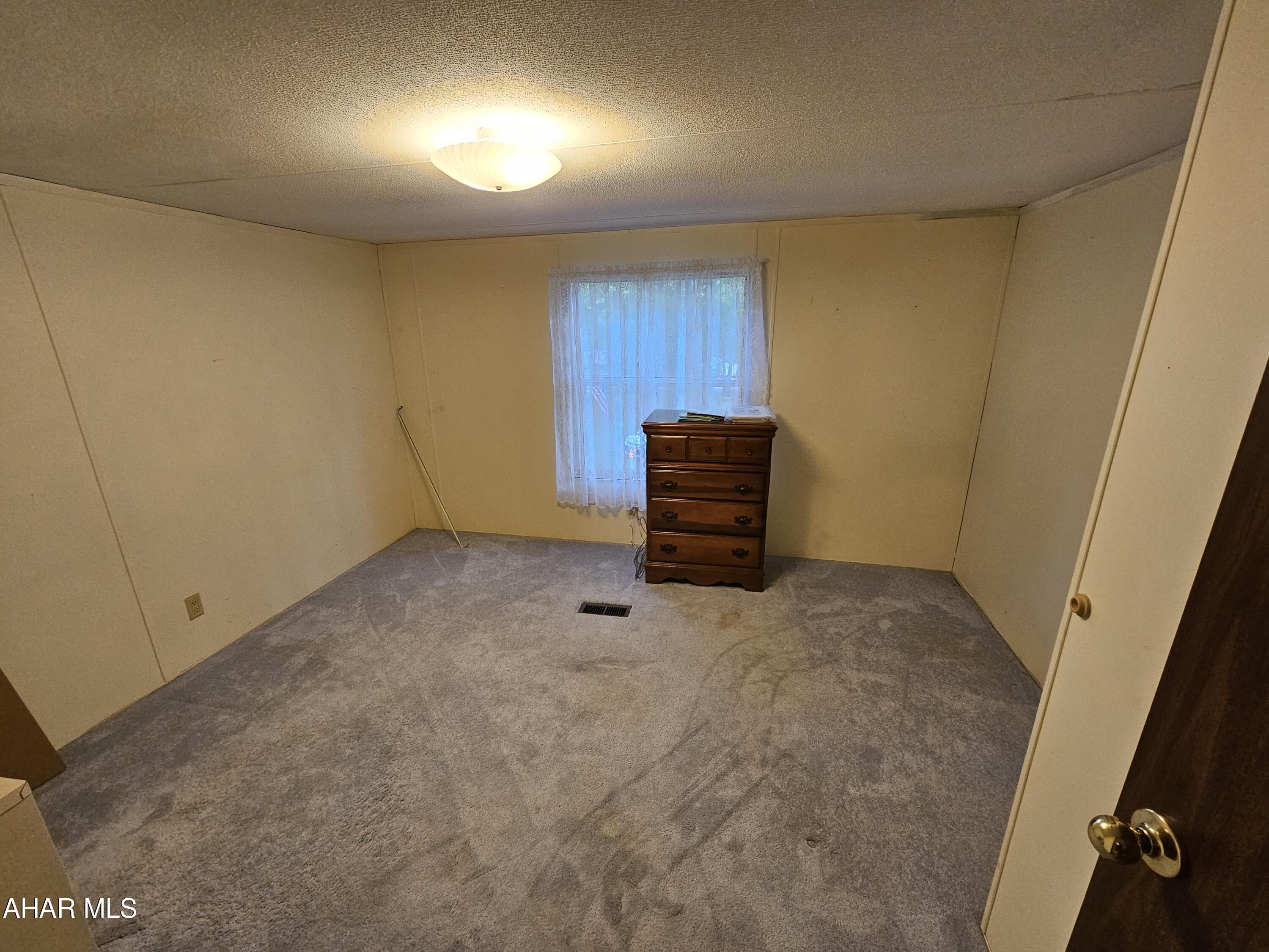 Glendale Yearound - Residential