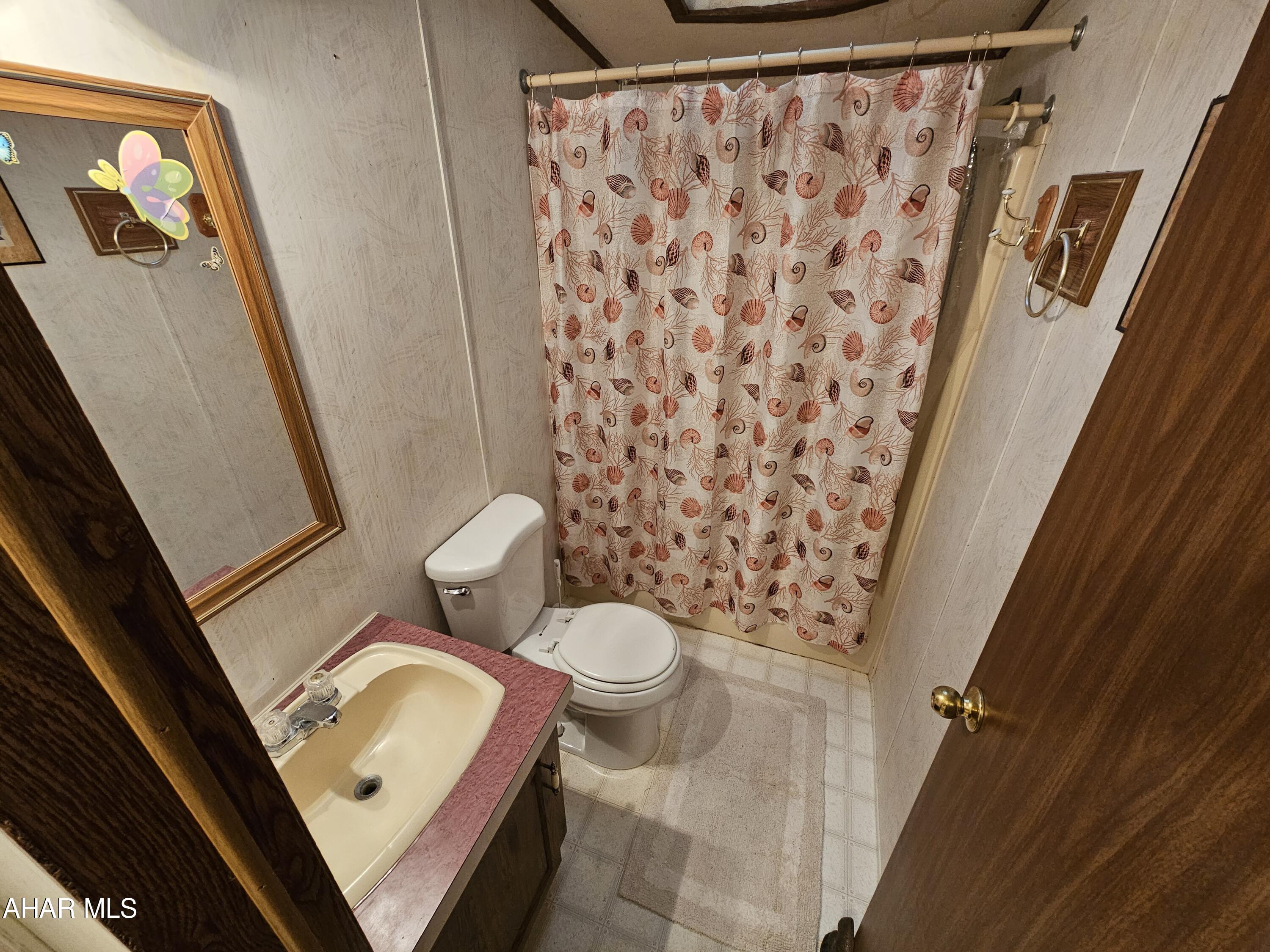 Glendale Yearound - Residential