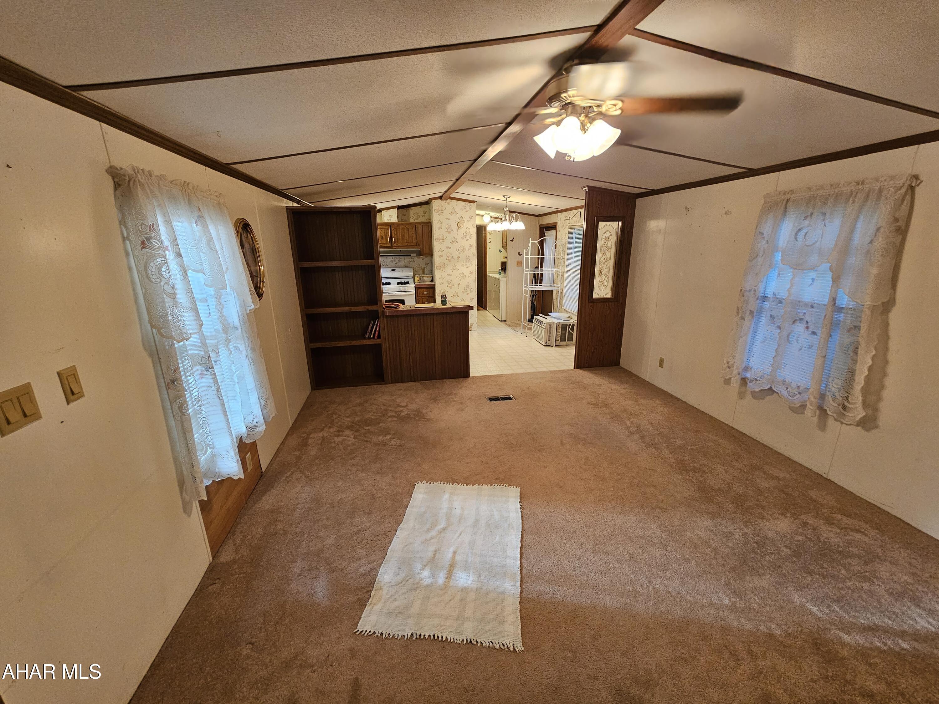 Glendale Yearound - Residential