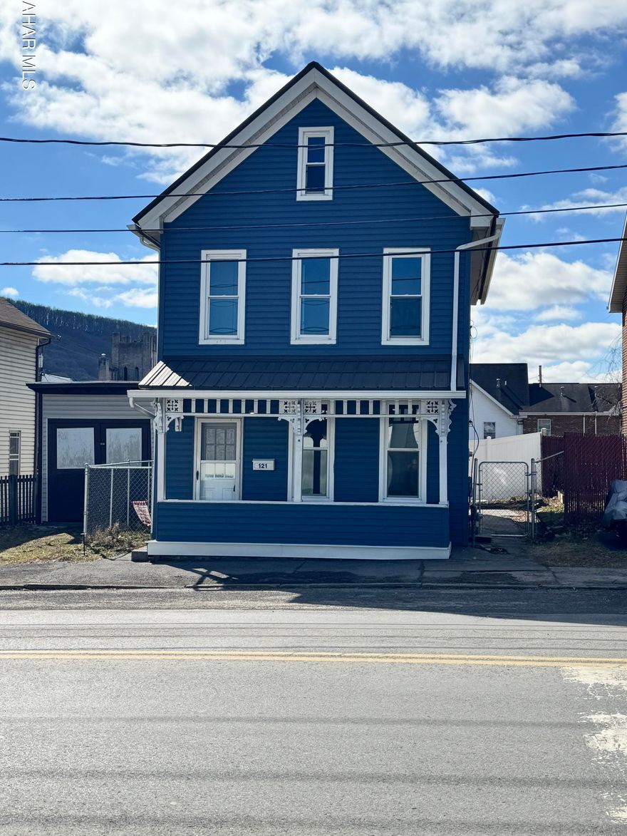 Move in ready 2 bedroom 1 bath house with finished attic as a bonus room. Close to I-99. Centrally located between Altoona and State College.