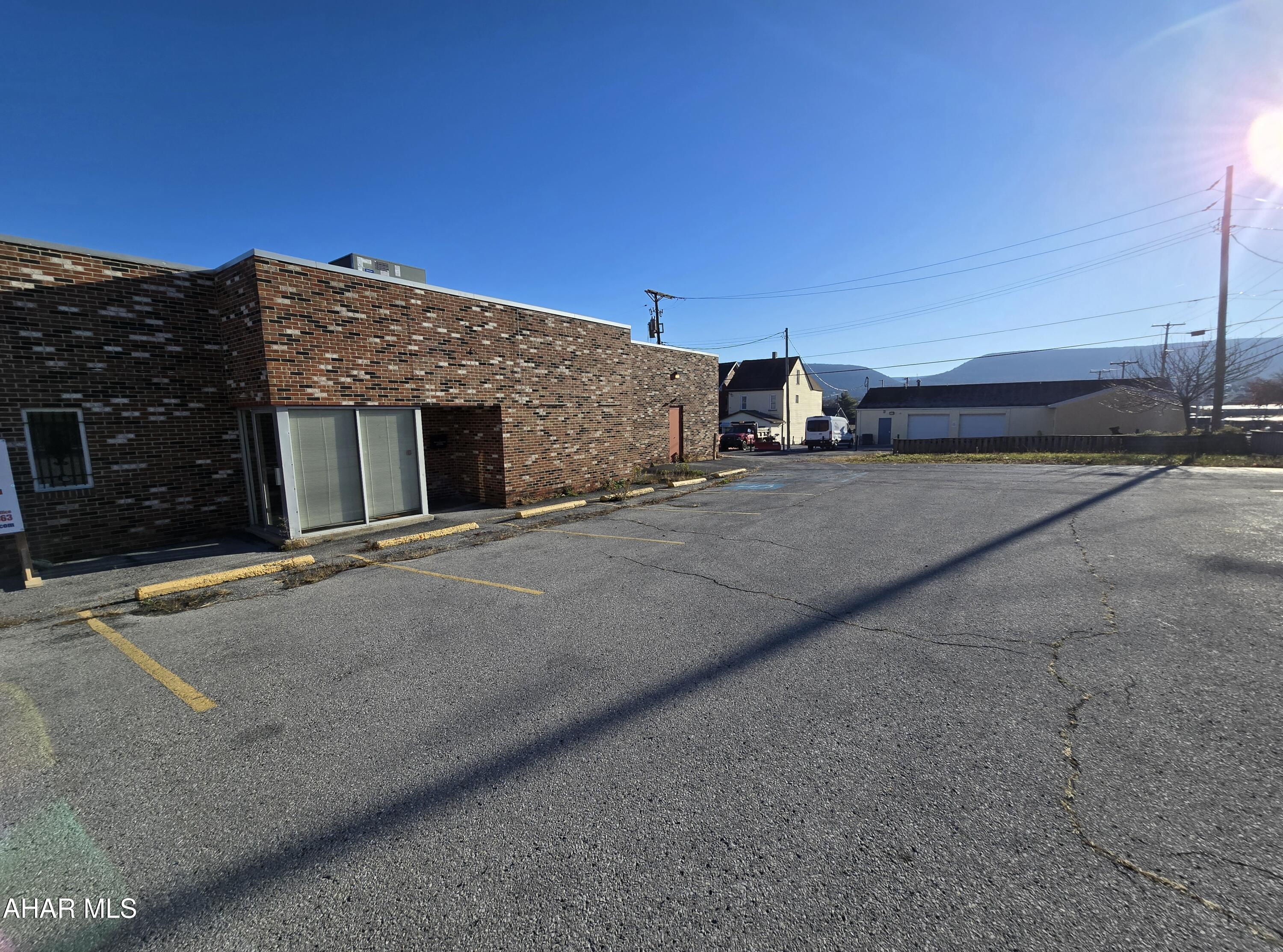 None - Commercial Lease