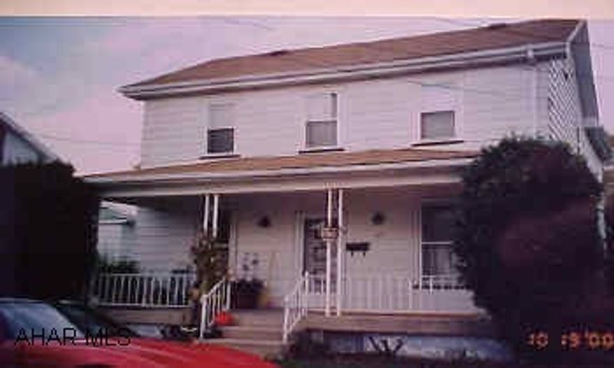 Past BCO - 2nd right - Ann Street