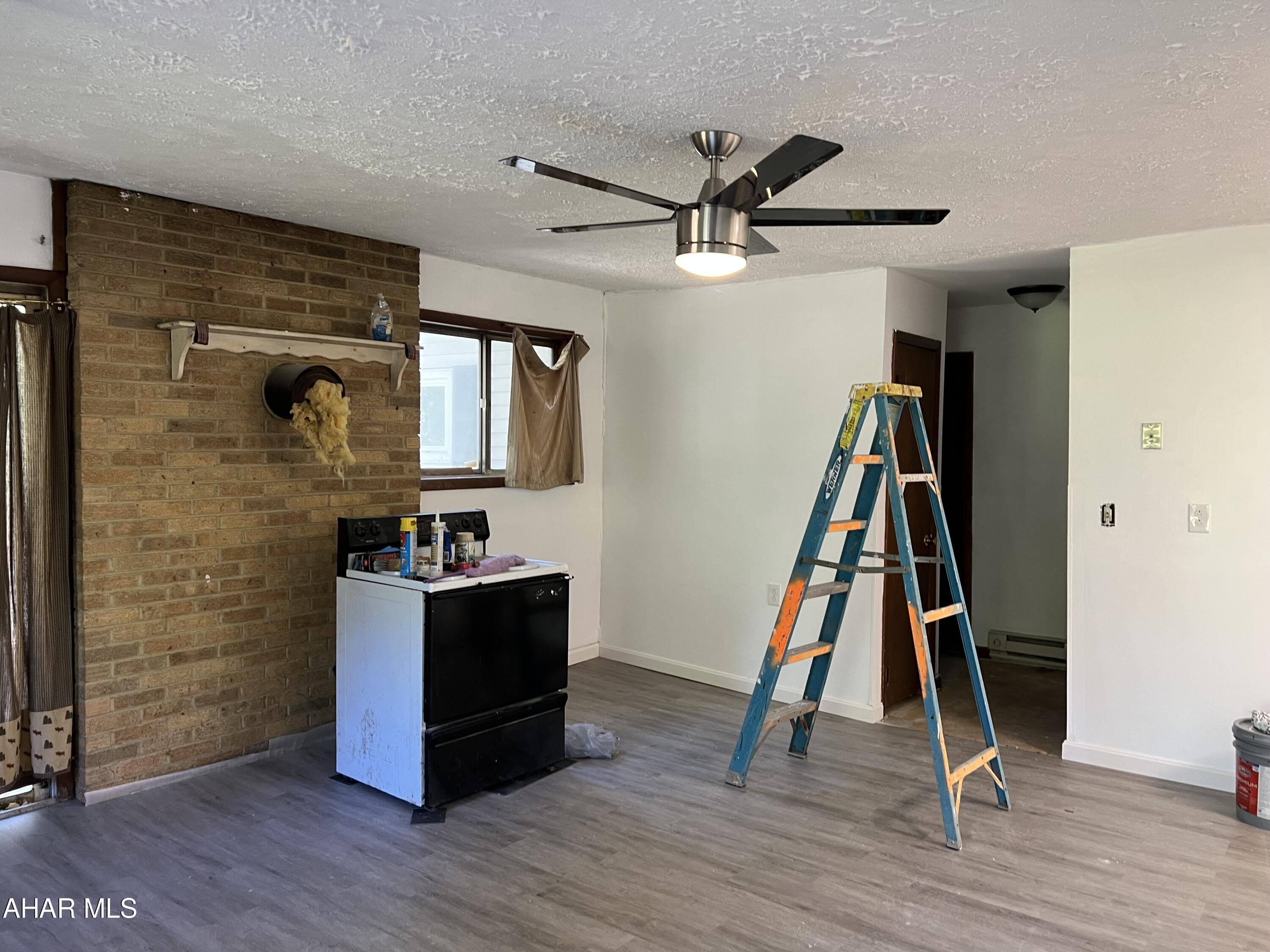 Sinking Valley - Residential