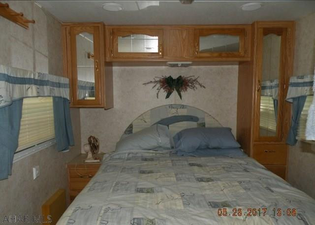 Glendale Yearound - Residential