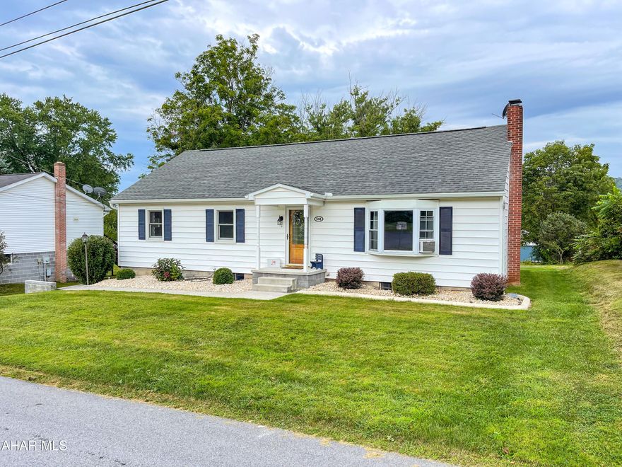 Updated Ranch just 1 block from Bedford Elementary. 3 bed Ranch with hardwood floors throughout. Spacious living room with bay window, dining room with sliding doors to rear deck. Updated bathroom and kitchen, complete with oak cabinets and granite counters, all appliances included. Full walkout basement with integral garage.  Move in ready!