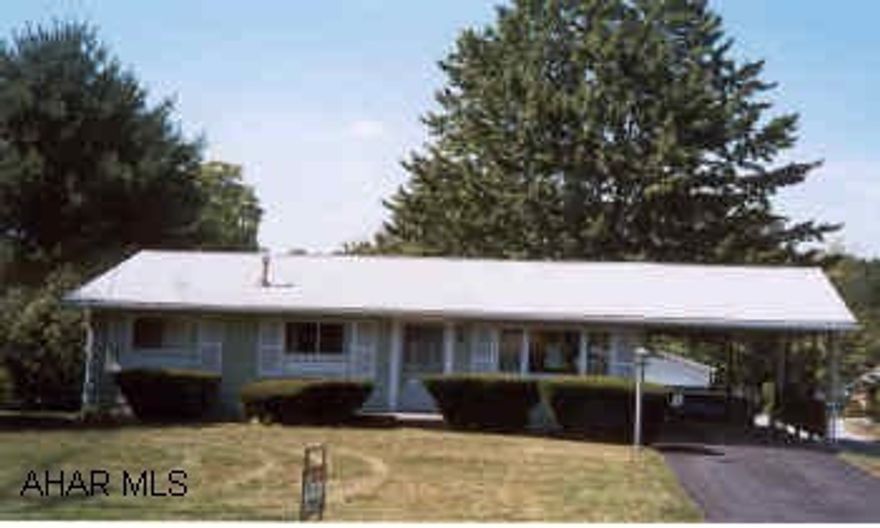 3 Bedroom ranch Good mechanics central air.