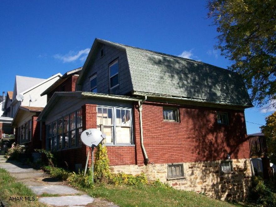 Brick 2 story - needs some work - great investment or first home.