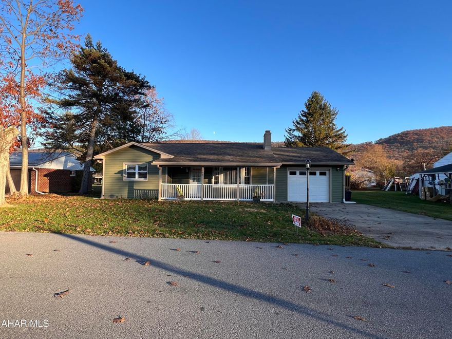 Come and see 193 Tipton Manor Road. This home is situated on a .21 acre flat lot. It features 3 bedrooms with large closets, 1 full bathroom, an eat-in galley kitchen, and a wood burning fireplace in the living room. Enjoy the warm weather in the large yard, or inside the house cooled with central air. Make an offer today, and you could be enjoying your fire pit this year!