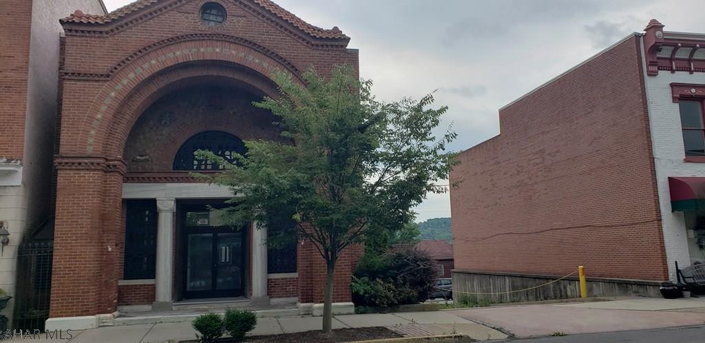 Unknown - Commercial Sale