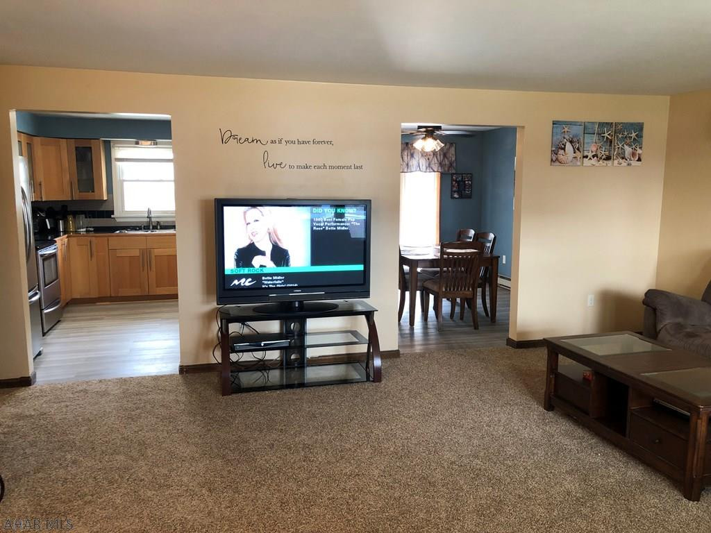 Maple Hollow - Residential