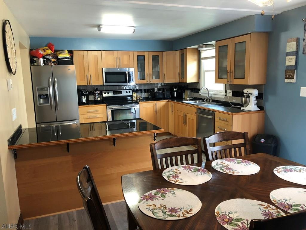 Maple Hollow - Residential