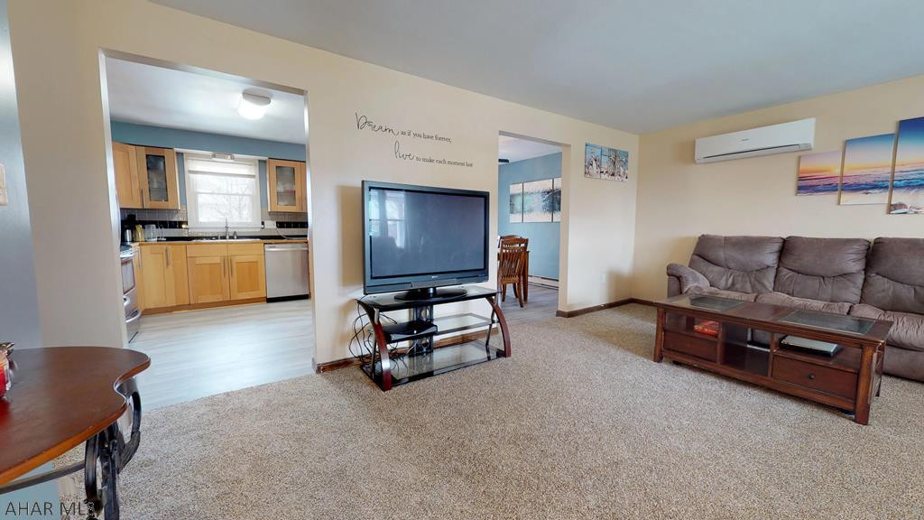 Maple Hollow - Residential