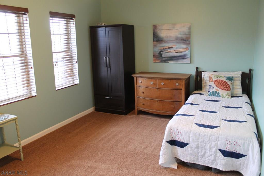 Holliday Heights - Residential