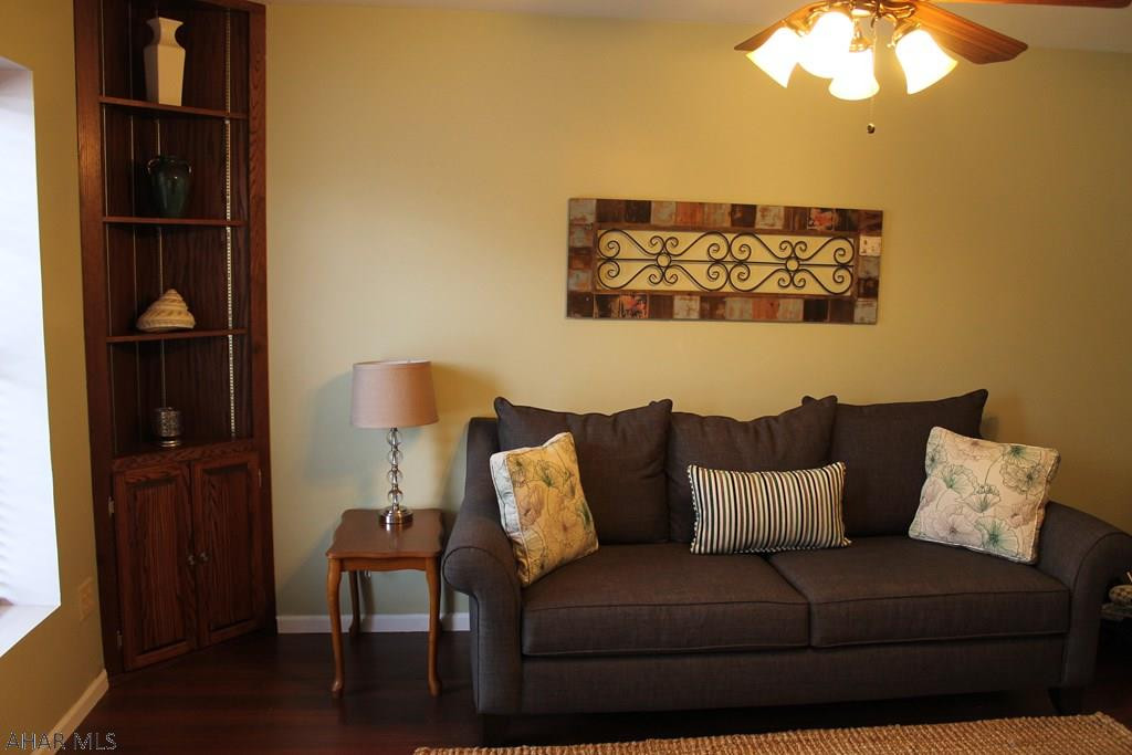 Holliday Heights - Residential