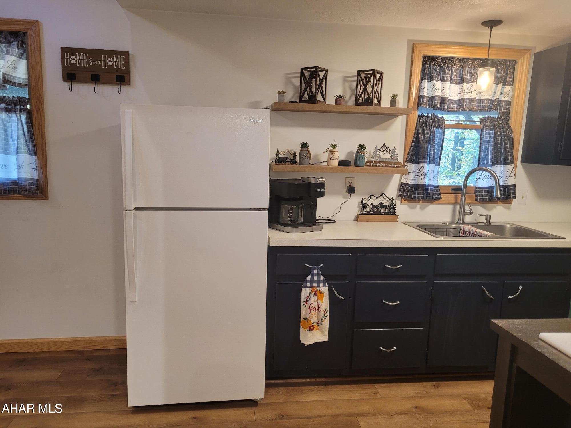 Glendale Yearound - Residential