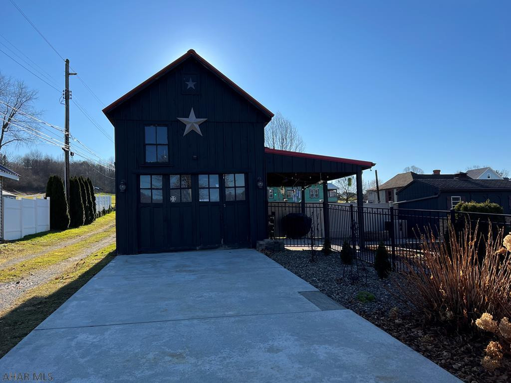 Pine Croft - Residential