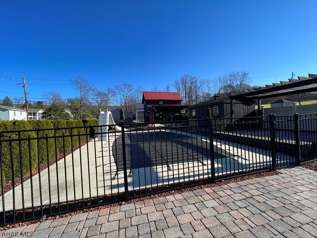 Pine Croft - Residential