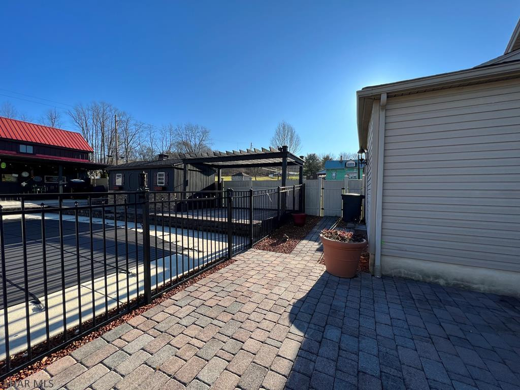 Pine Croft - Residential