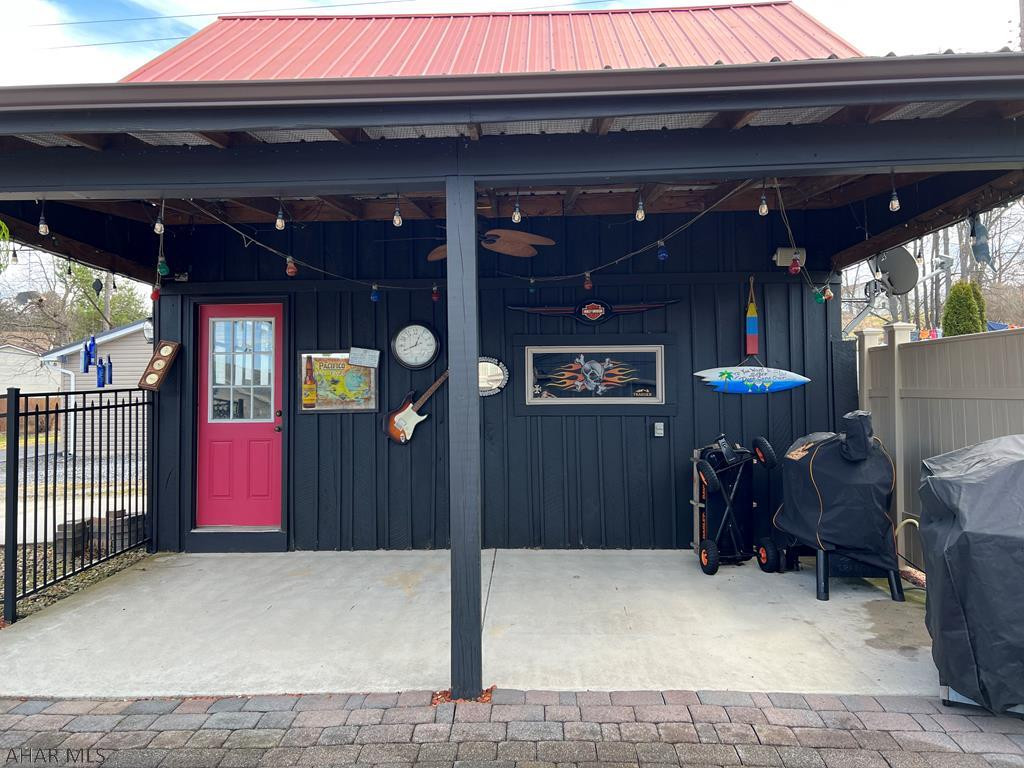 Pine Croft - Residential