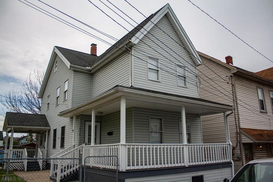 Move in ready home with fenced in yard conveniently located to all near by  amenities. This home features 3 bedrooms open concept kitchen large dining and living room. Great starter home. Off street parking. Schedule your tour today.