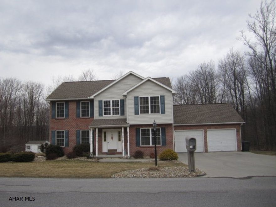 Beautiful home in a great neighborhood.  Looking to upgrade, this is your home.  The back yard is spacious and tranquil.  This home is definitely worth a look.