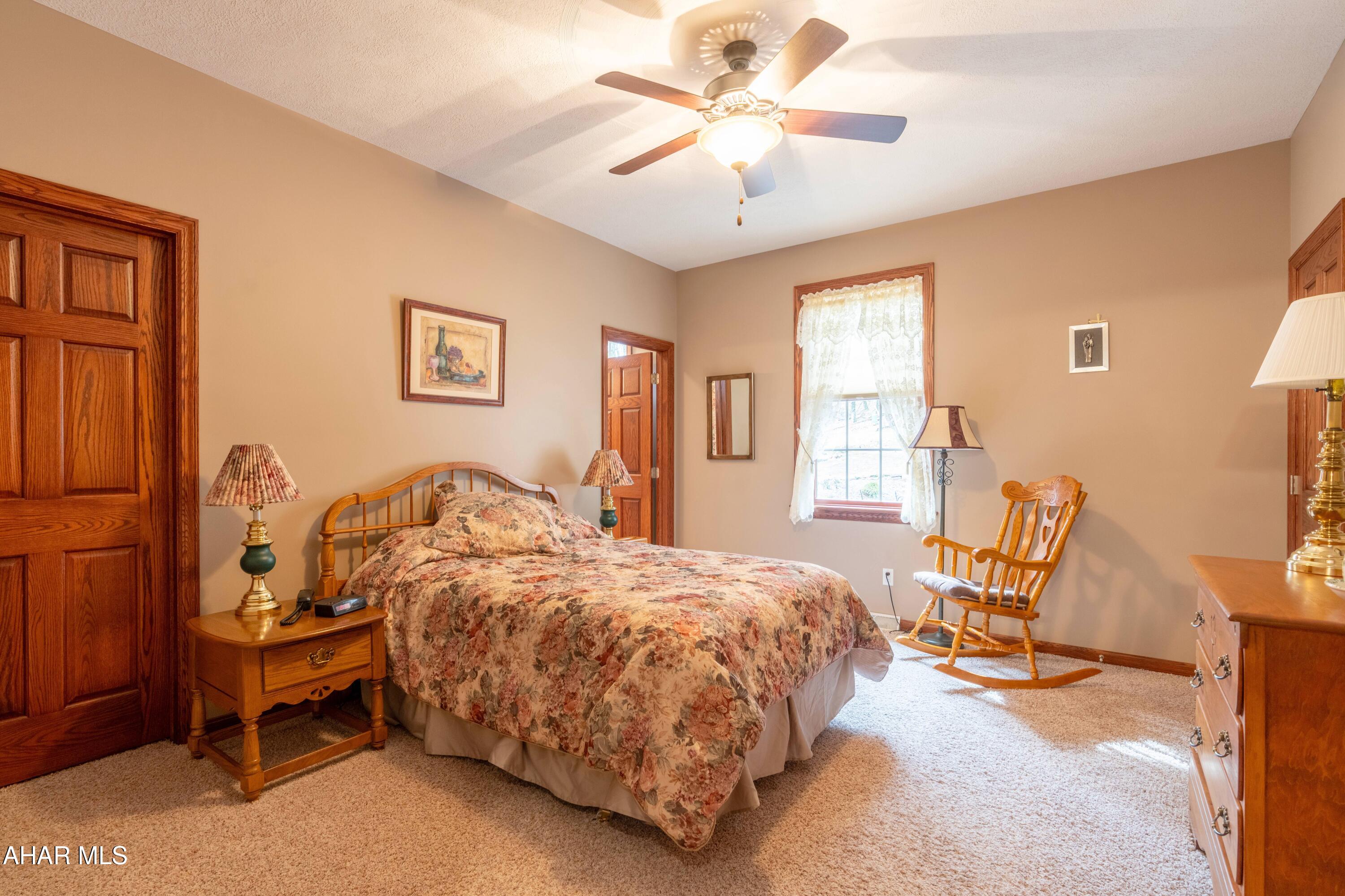 Fox Hollow - Residential