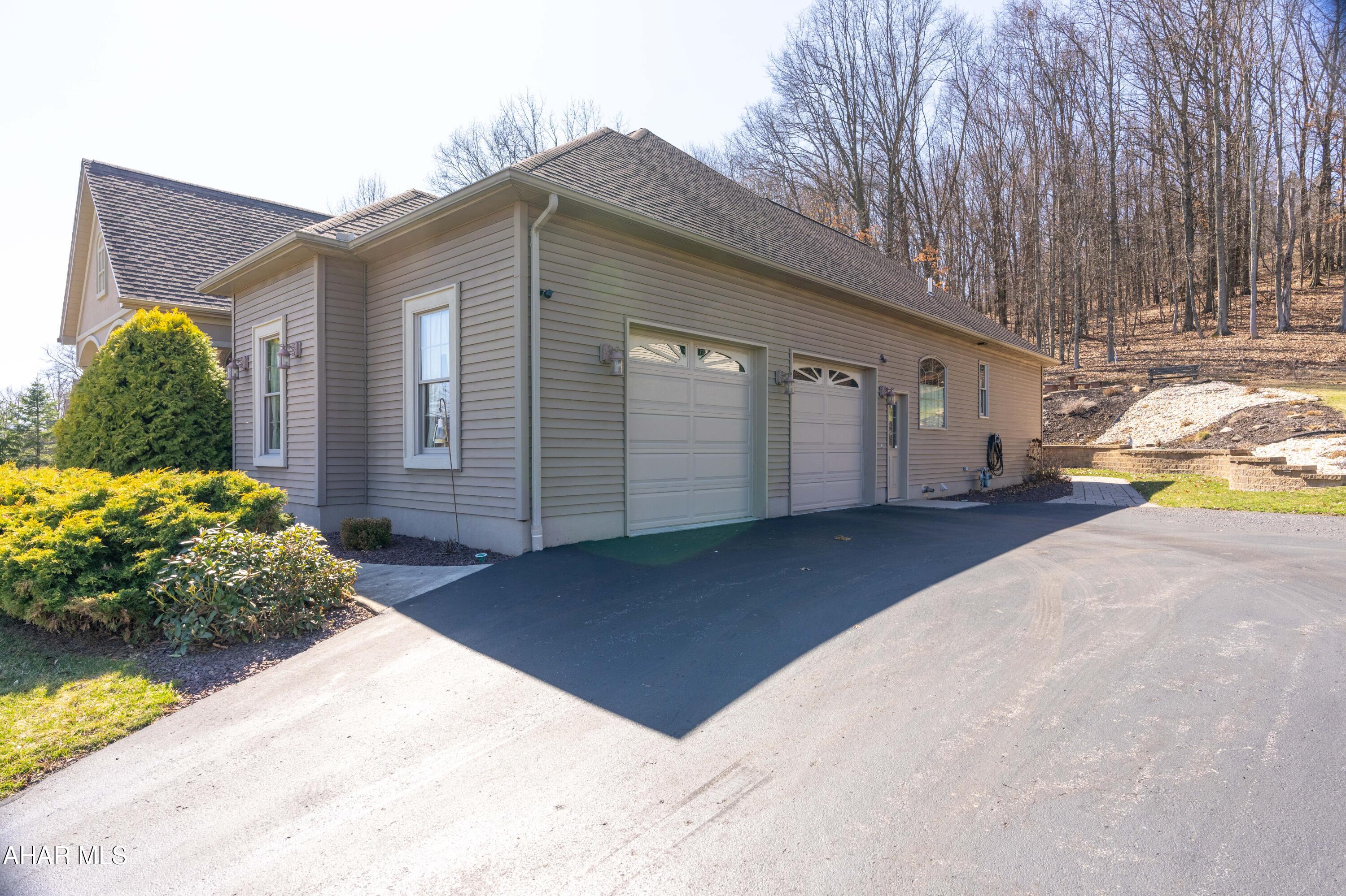 Fox Hollow - Residential