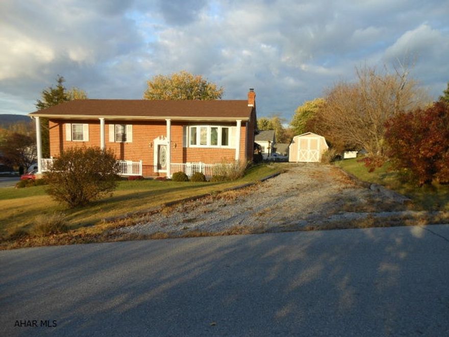 Corner property, beautiful mountain view.