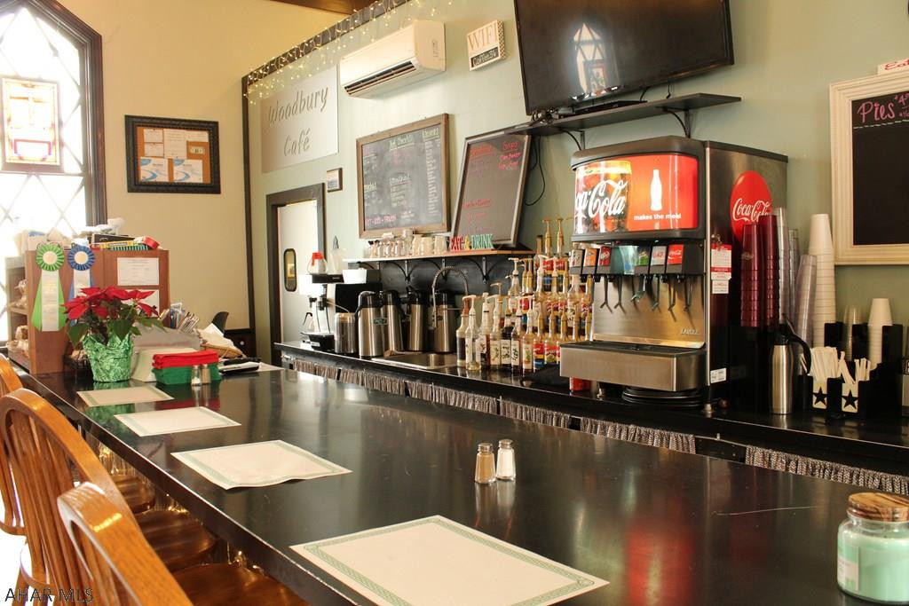 Unknown - Commercial Sale