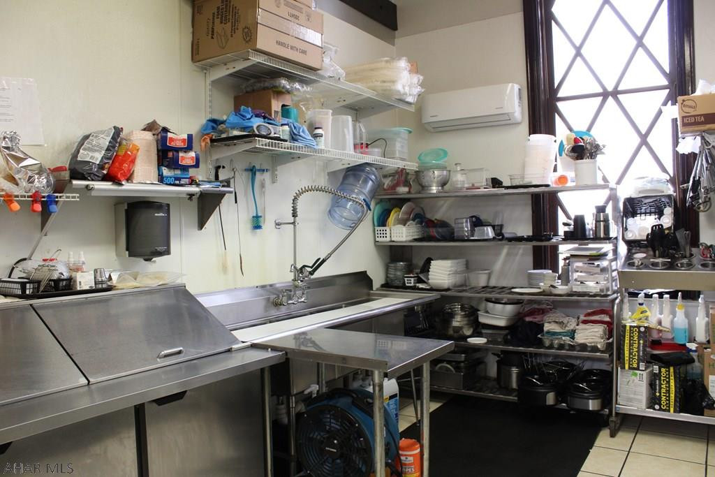 Unknown - Commercial Sale