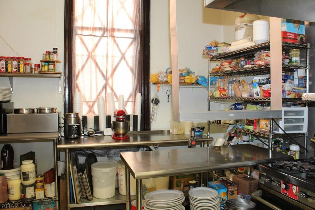 Unknown - Commercial Sale