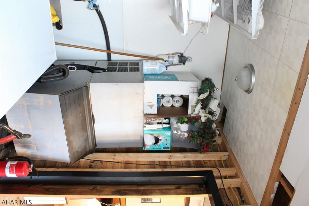 Unknown - Commercial Sale