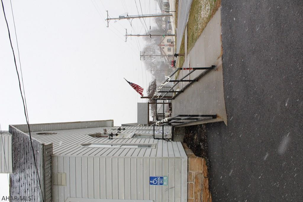 Unknown - Commercial Sale