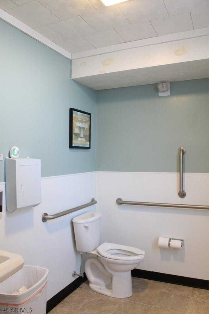 Unknown - Commercial Sale