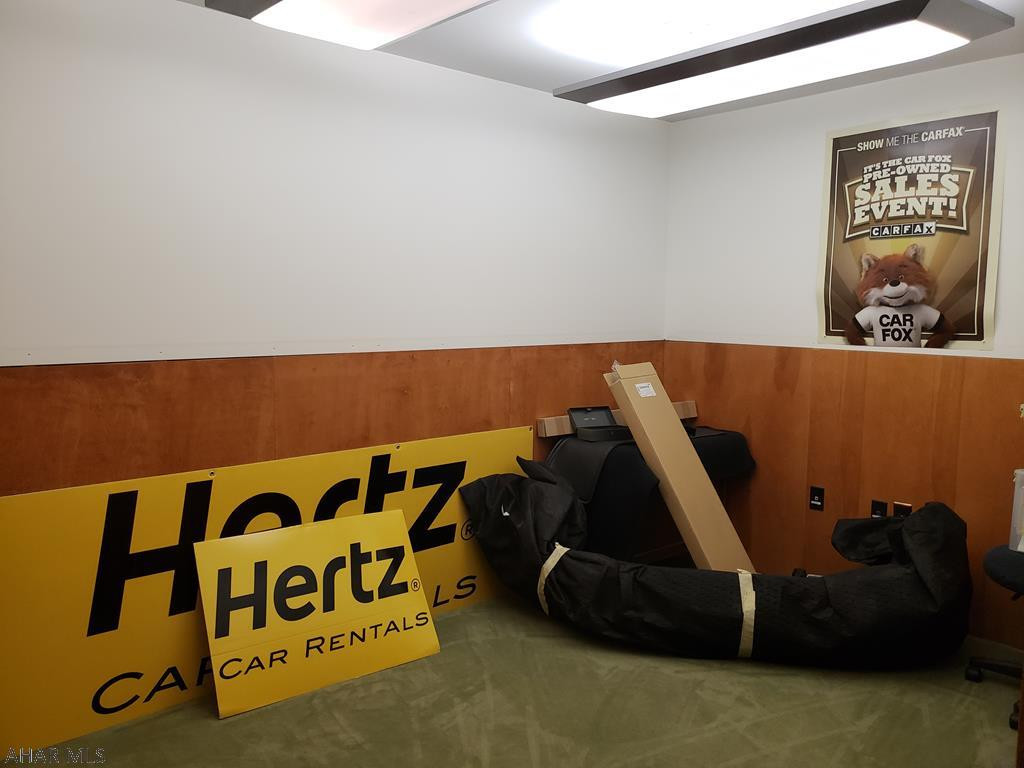 Pleasant Valley - Commercial Sale