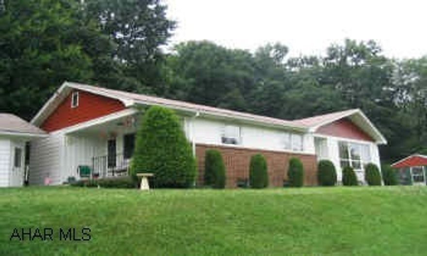 WELL MAINTAINED AND IN EXCELLENT CONDITION. 25 MINUTES FROM ALTOONA.