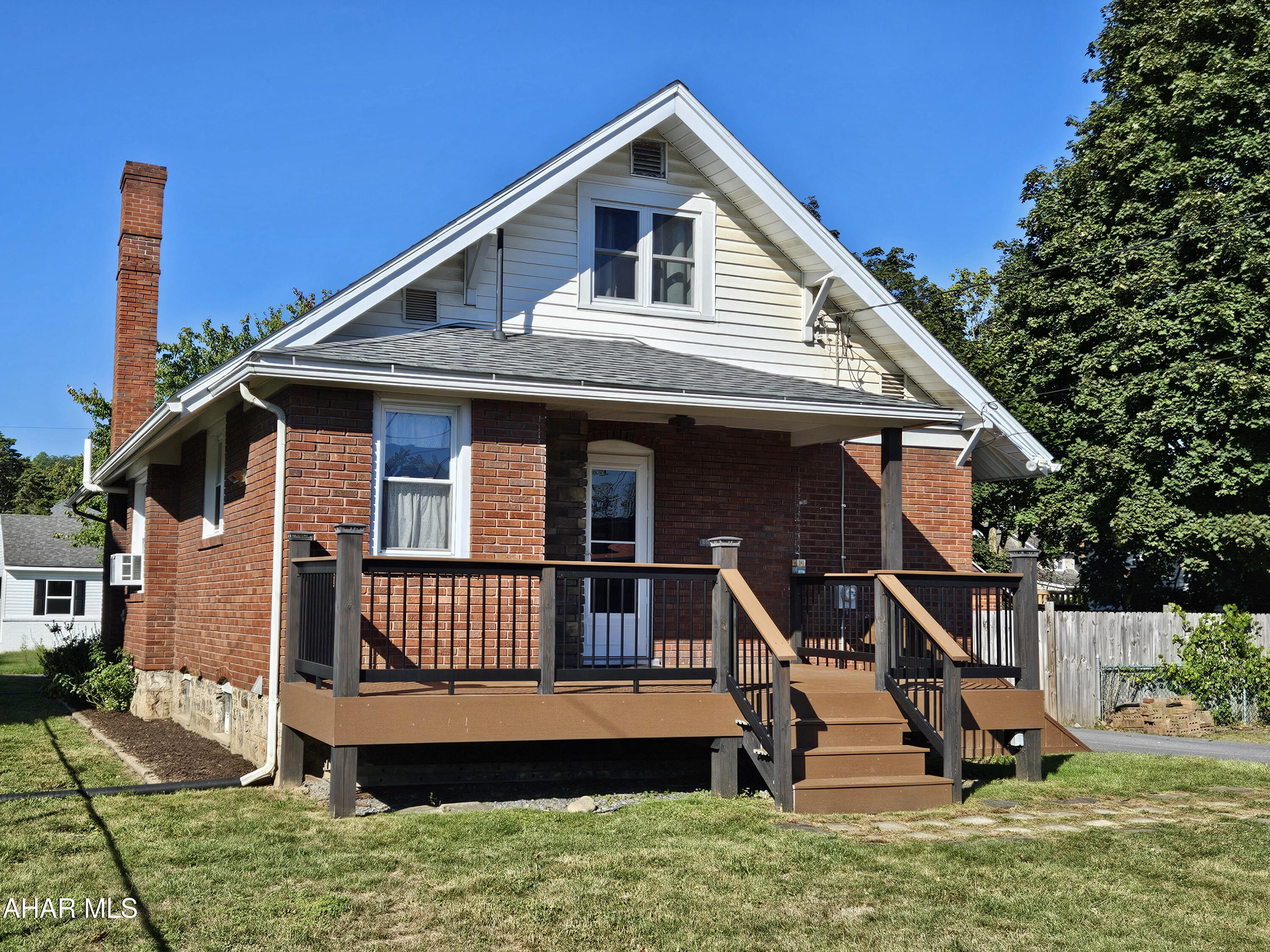 Llyswen - Residential