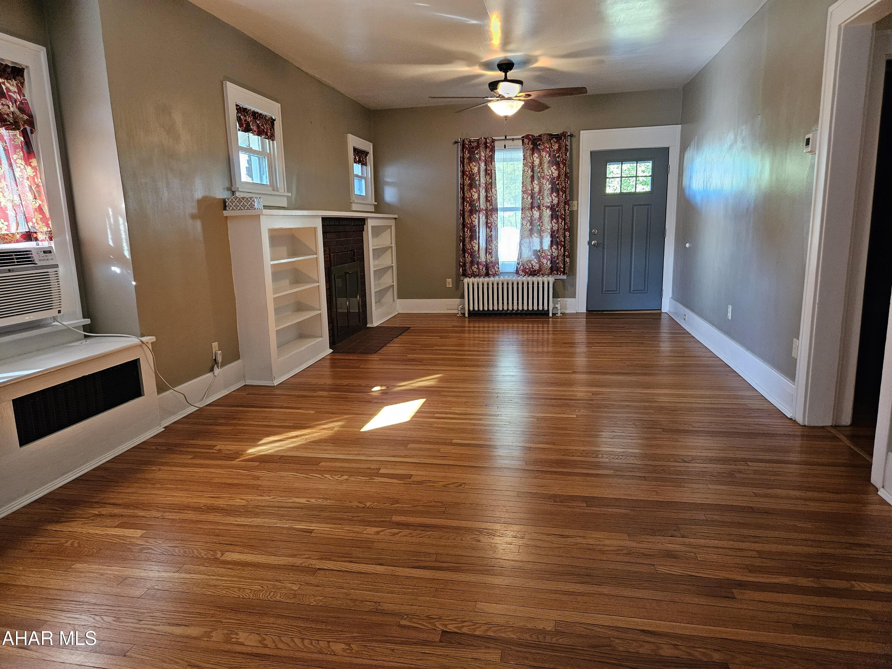 Llyswen - Residential