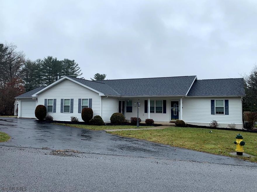 Pristine & chic rancher located off Bellmeade Dr! The home features 3 BRs, 2 FBs, beautiful KIT and large 2 car garage. The elegant amenities include multiple chandeliers, SS appls, fresh paint and new carpet throughout.  Call to schedule your showing!